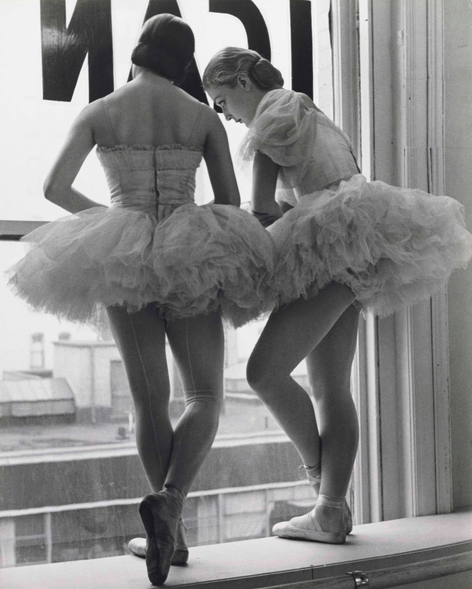 Alfred Eisenstaed "Ballerinas, the Balanchine School of American Ballet Theater, New York, 1936": Alfred Eisenstaed "Ballerinas, the Balanchine School of American Ballet Theater, New York, 1936" Photo Print (after). Print on Kodak photo paper, measures 8x10 inches. Framed, These are part of the es