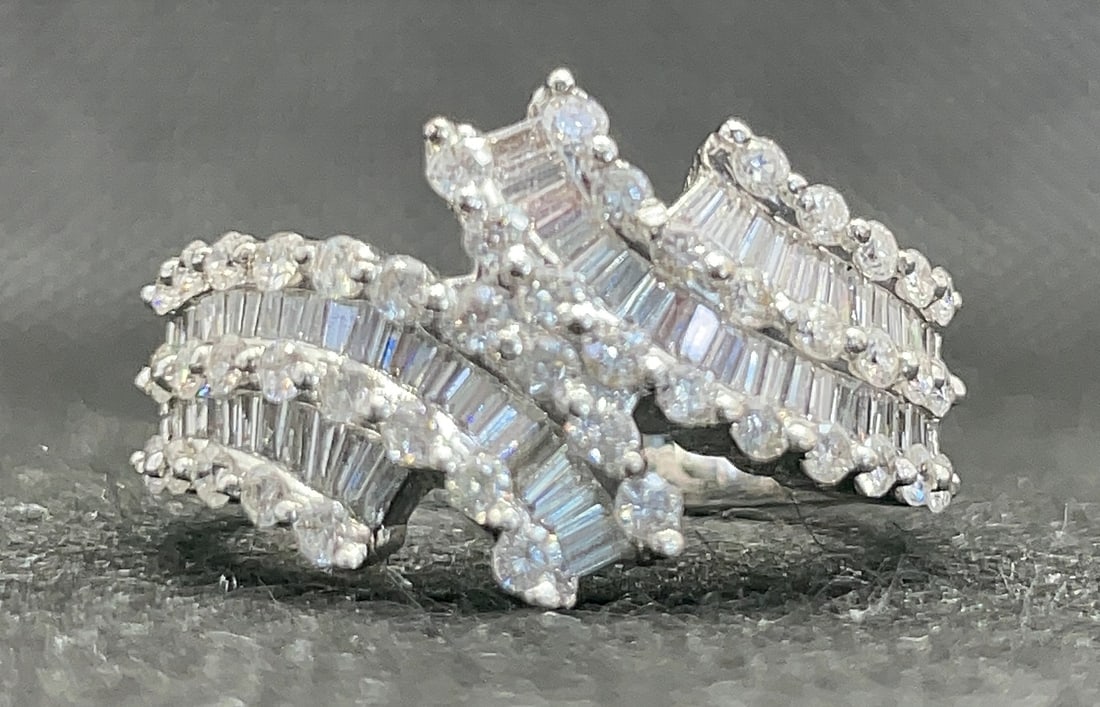 18k White Gold 1.60ctw Round & Baguette Bypass Diamond Ring (8.3g) (1 of 4)