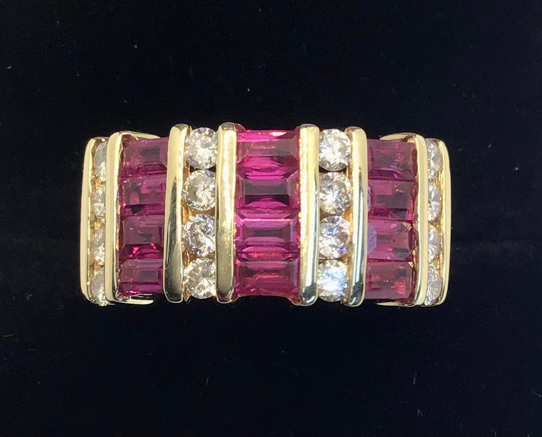 14k Yellow Gold 1.20ctw Invisible-Set Ruby & 0.80ctw Diamond Vintage Ring (8g): This stunning 14k yellow gold vintage-style cocktail ring delivers a sophisticated aesthetic with a clean, geometric design. The centerpiece features 1.20 carats total weight of bright and vibrant nat