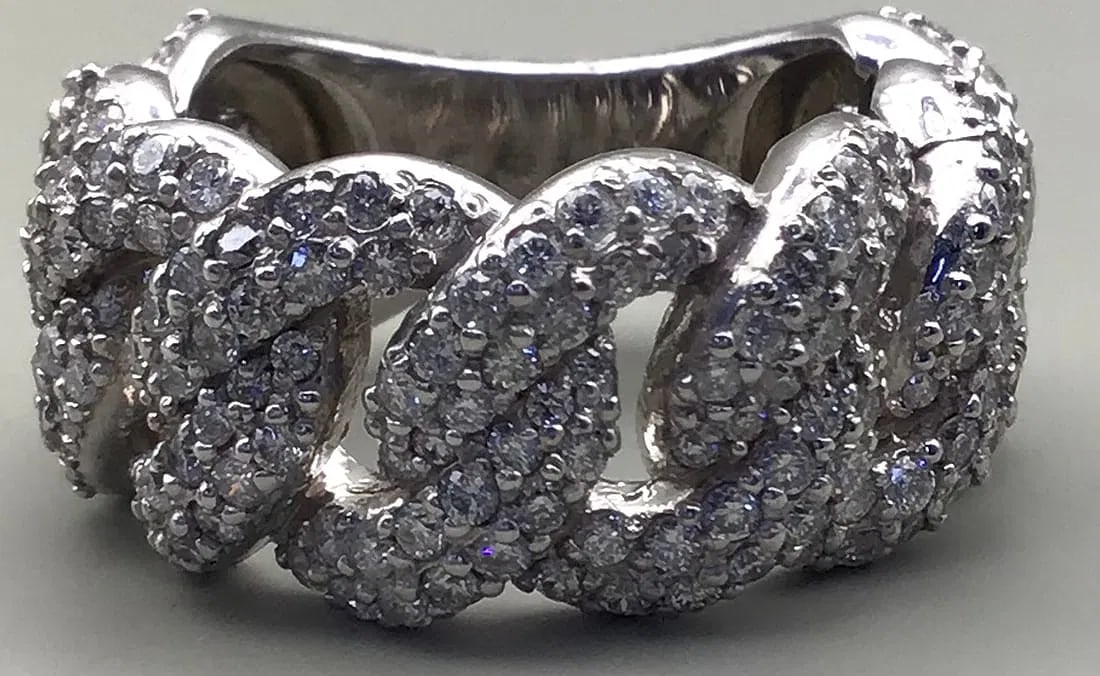 10K GOLD CUBAN LINK NATURAL DIAMOND MENS RING 2.75CT: 10K gold Cuban link mens ring featuring 2.75ct round brilliant cut natural diamonds, G-H color, VS2/SI1 clarity, prong set. Total ring weight 14.2 grams, size 8, resizable. New condition, never worn f