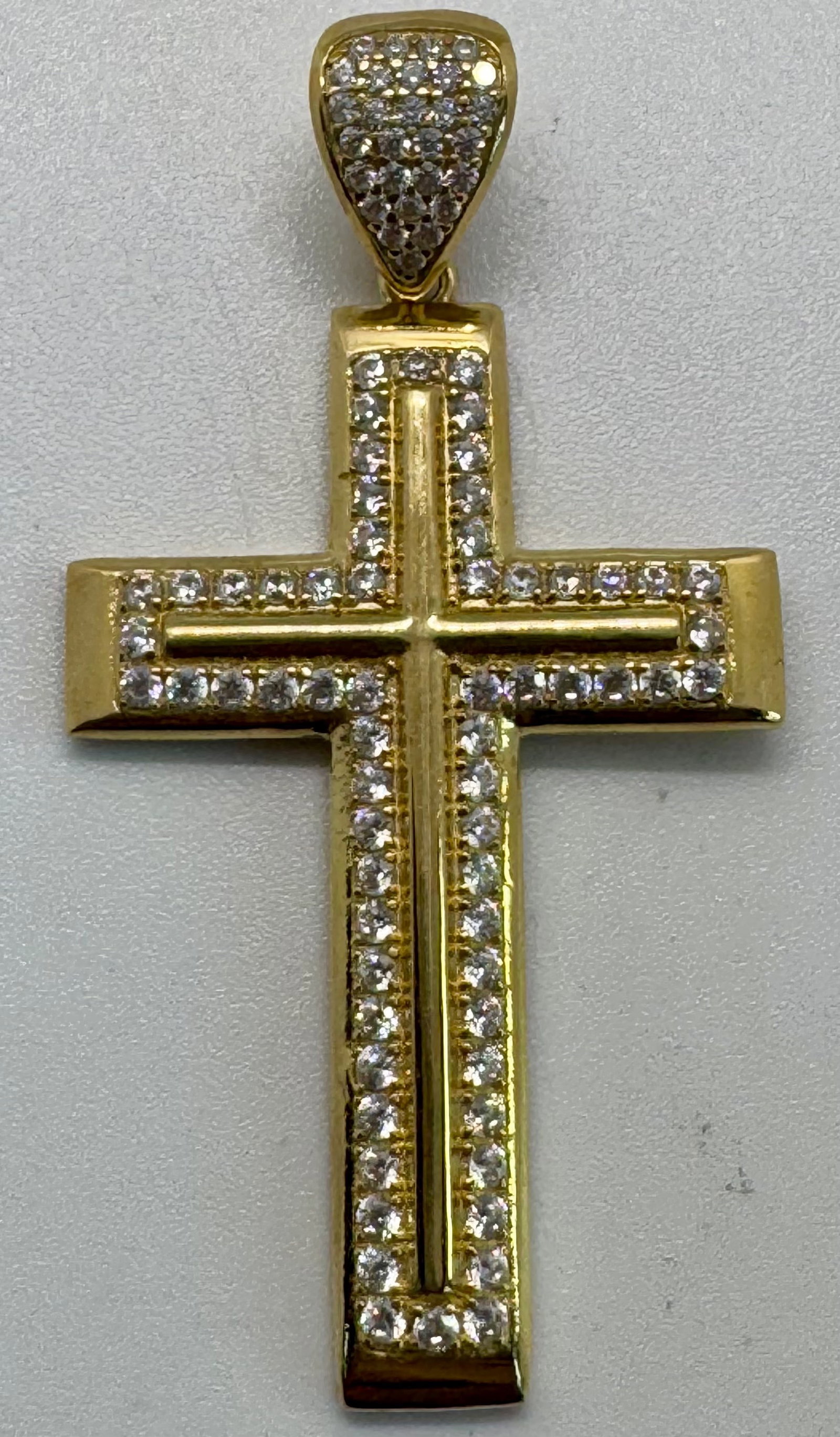 10K YELLOW GOLD & CUBIC ZIRCONIA CROSS PENDANT (4.3G) (1 of 3)