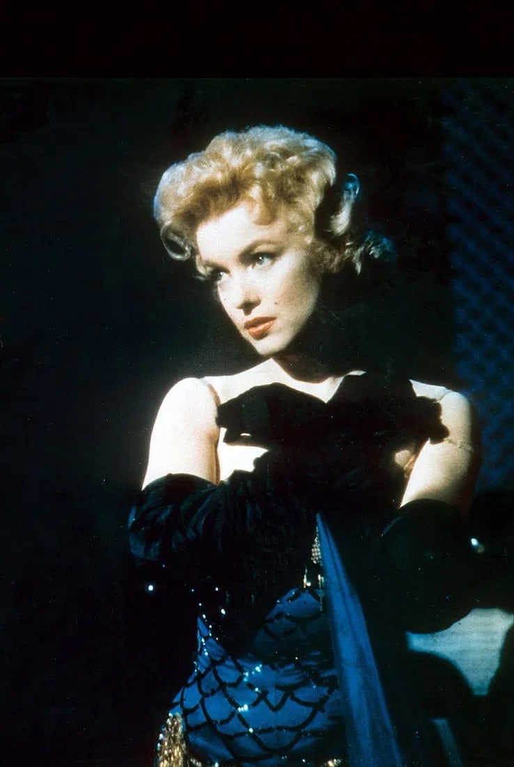 Marilyn Monroe Photo: Measures 12 x 16 inches, photographic print , mounted to archival board