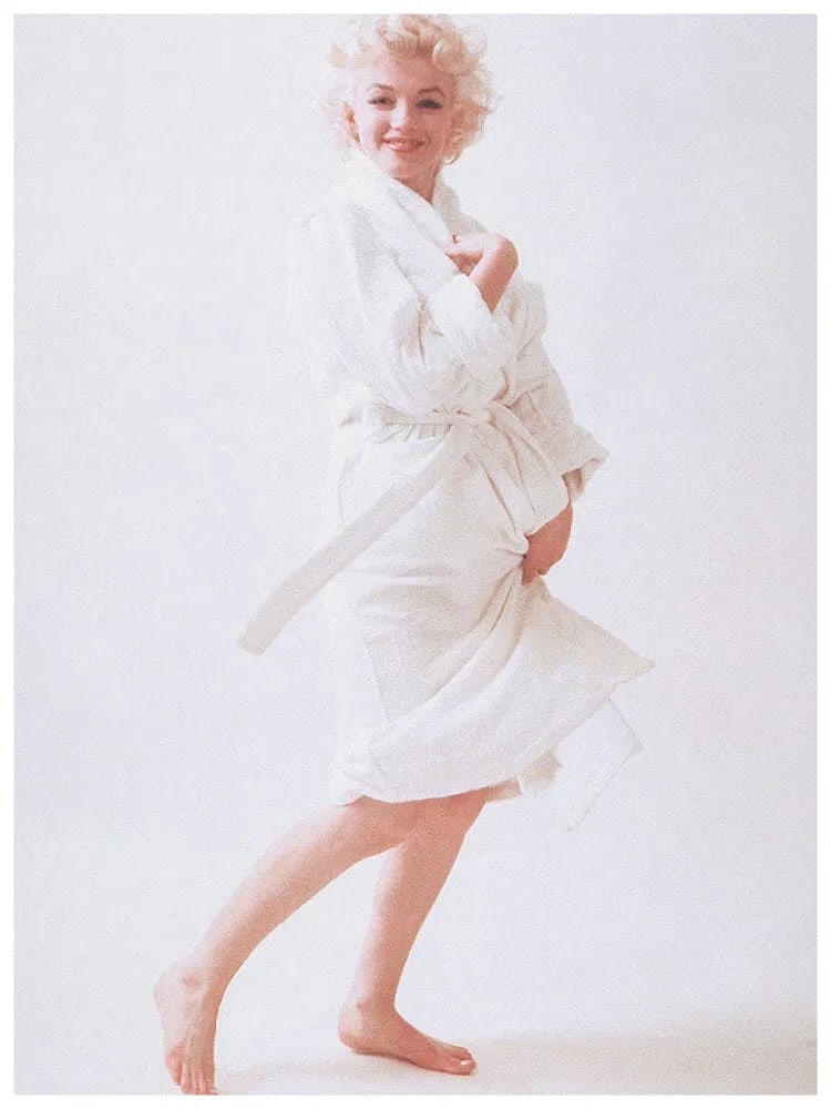 Milton H. Greene Marilyn Monroe Photo: Measures 8x 10 inches photographic print , mounted to archival board