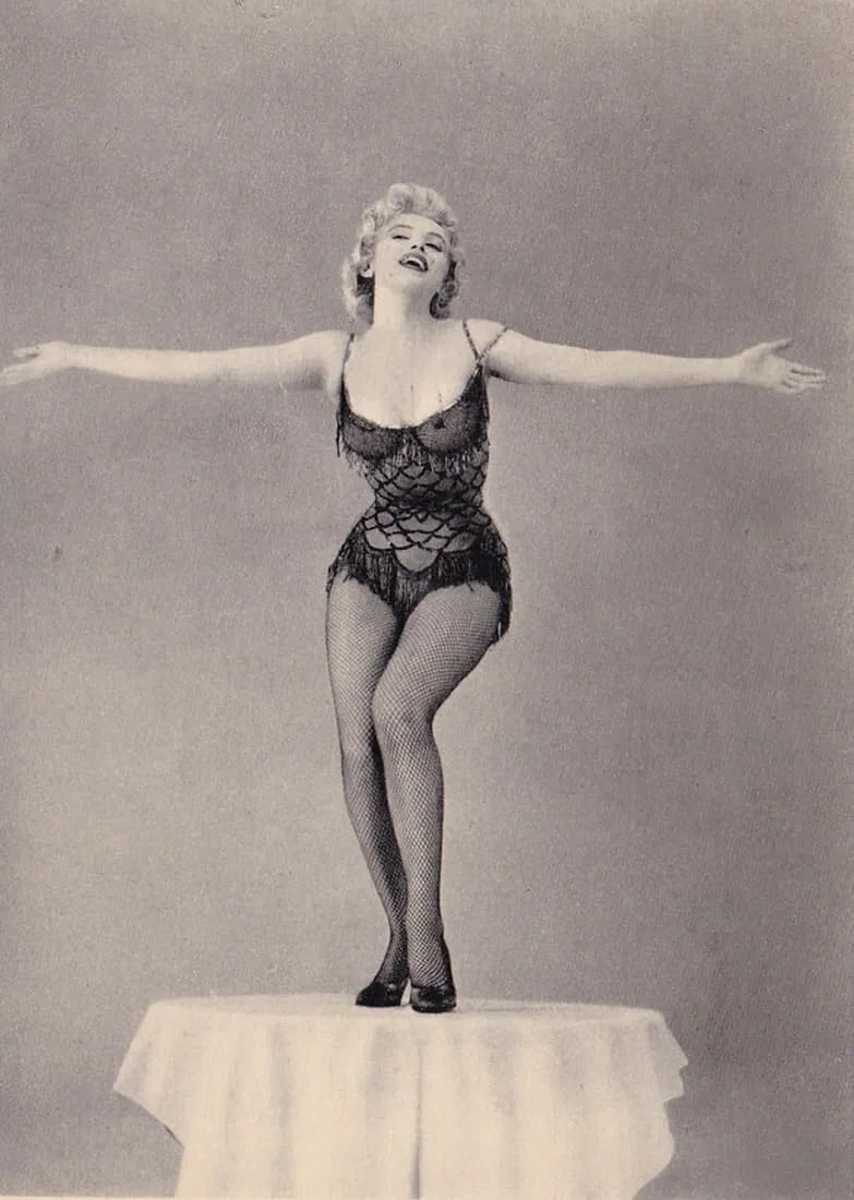 Earl Theisen Marilyn Monroe Photo: Measures 12 x 16 inches, photographic print , mounted to archival board