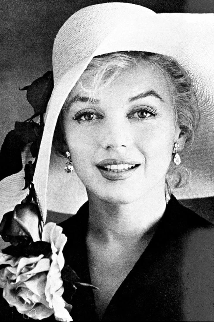 Carl Perutz Marilyn Monroe Photo: Measures 8x 10 inches photographic print , mounted to archival board