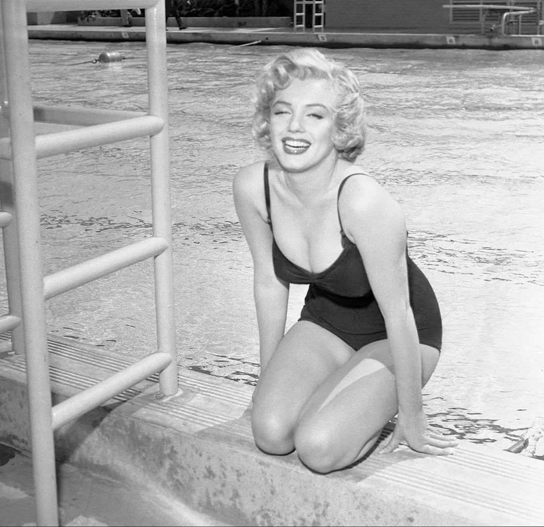 Andre de Dienes Marilyn Monroe Photo (1 of 1)