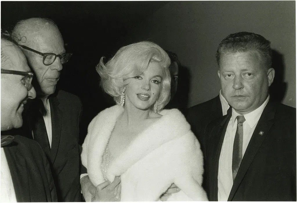 Marilyn Monroe Photo: Measures 8x 10 inches photographic print , mounted to archival board