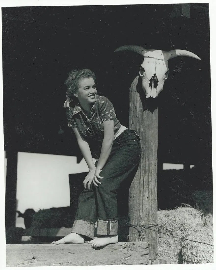 Marilyn Monroe Photo: Measures 12 x 16 inches, photographic print , mounted to archival board