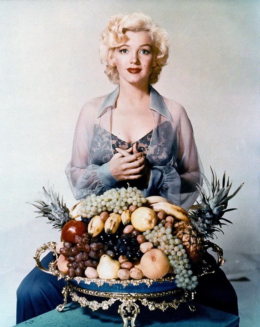 Marilyn Monroe Photo: Measures 12 x 16 inches, photographic print , mounted to archival board