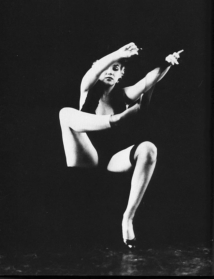 Marilyn Monroe Photo: Measures 8x 10 inches photographic print , mounted to archival board