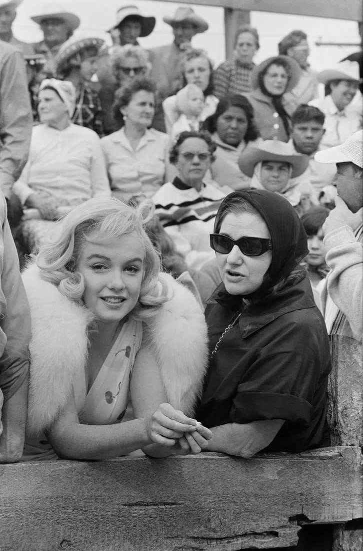 Marilyn Monroe Photo: Measures 12 x 16 inches, photographic print , mounted to archival board