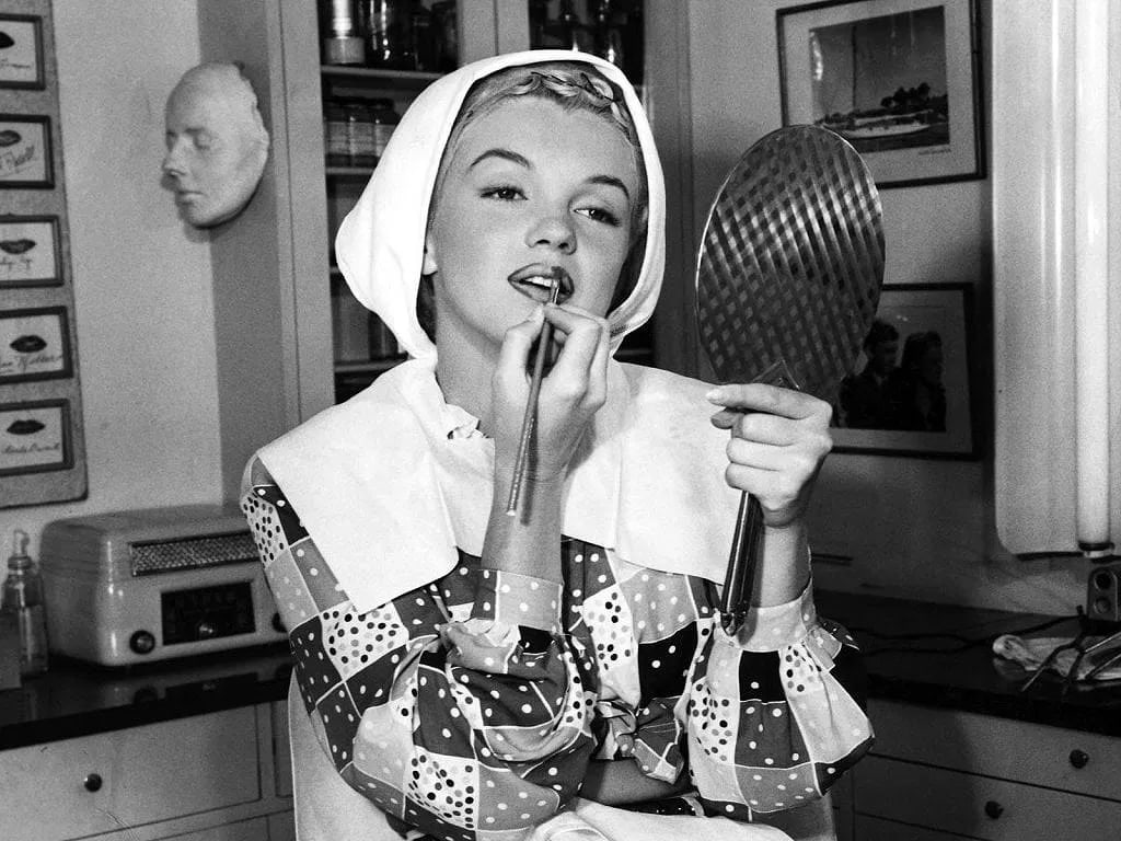 Ed Cronenweth Marilyn Monroe Photo: Measures 12 x 16 inches, photographic print , mounted to archival board