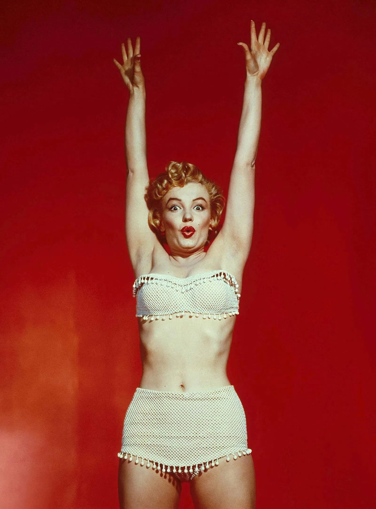 MARILYN MONROE (AMERICAN) PRINT ON PAPER: Marilyn Monroe (American) Print on Paper.