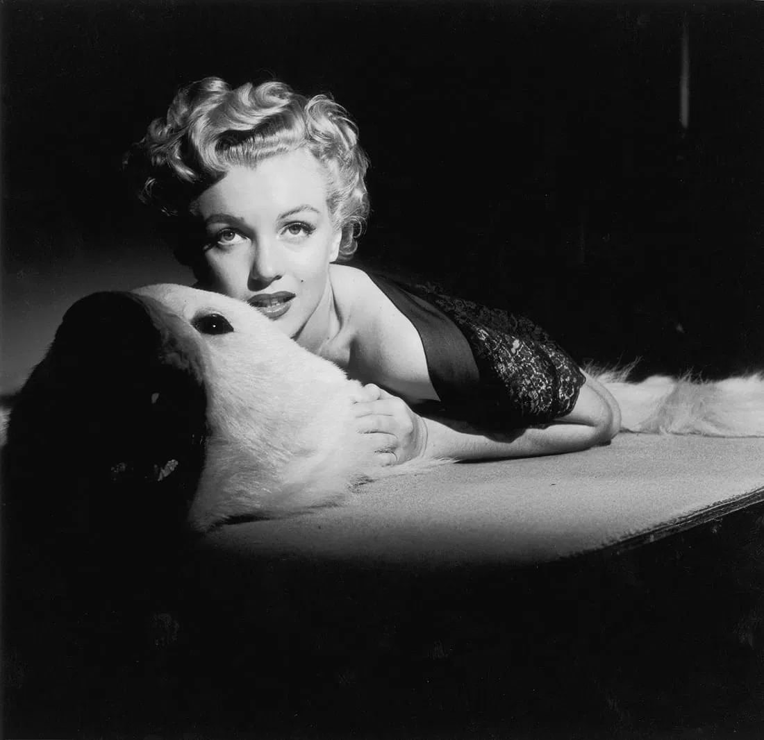 MARILYN MONROE (AMERICAN) PRINT ON PAPER: Marilyn Monroe (American) Print on Paper.
