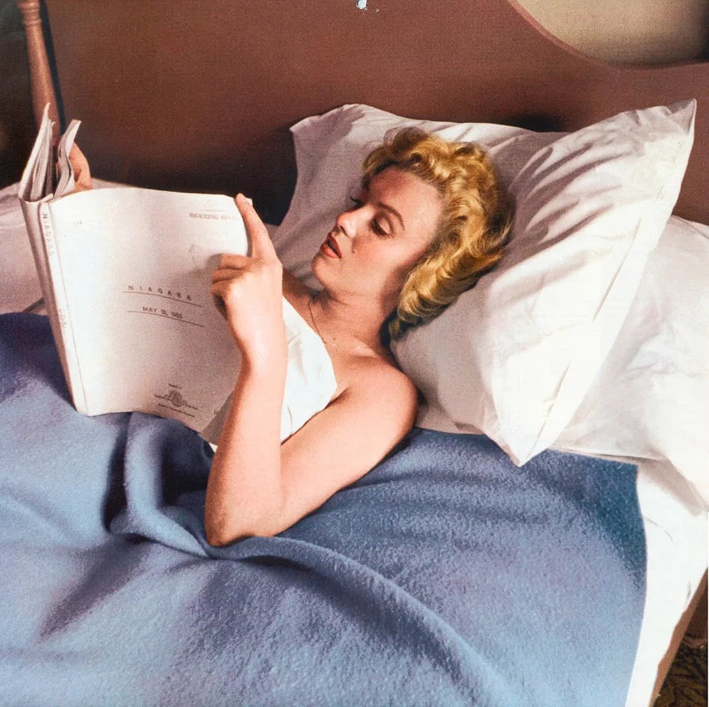 MARILYN MONROE (AMERICAN) PRINT ON PAPER: Marilyn Monroe (American) Print on Paper.