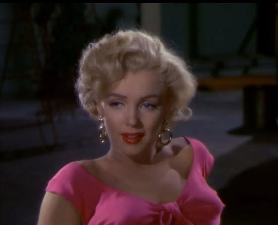 MARILYN MONROE (AMERICAN) PRINT ON PAPER: Marilyn Monroe (American) Print on Paper.
