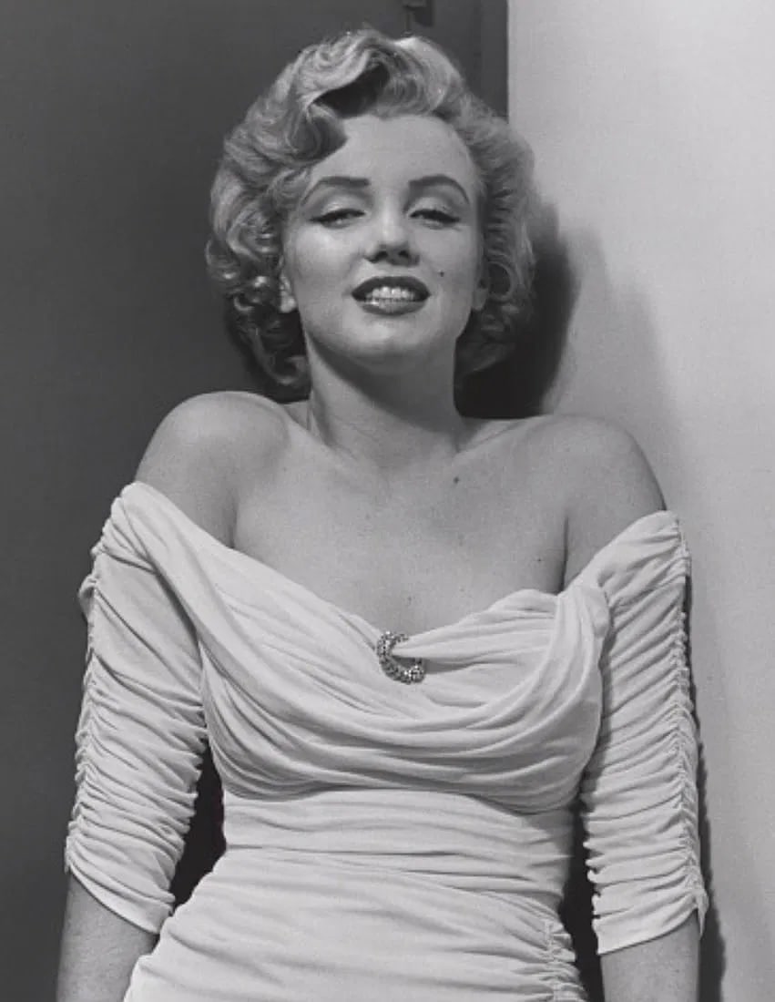 PHILIPPE HALSMAN (LATVIAN-AMERICAN) PRINT ON PAPER (1 of 1)