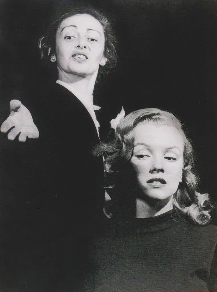 MARILYN MONROE (AMERICAN) PRINT ON PAPER: Marilyn Monroe (American) Print on Paper.