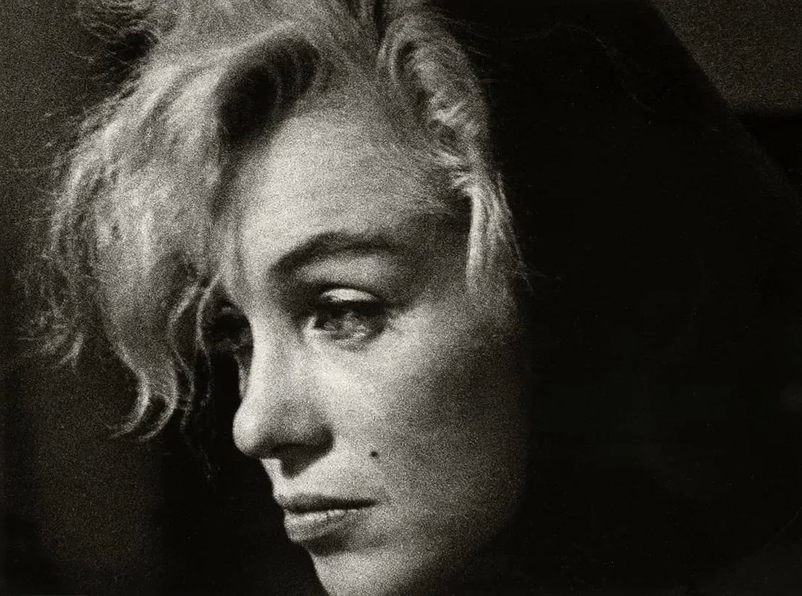 MARILYN MONROE (AMERICAN) PRINT ON PAPER: Marilyn Monroe (American) Print on Paper.