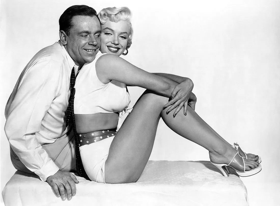 MARILYN MONROE (AMERICAN) PRINT ON PAPER: Marilyn Monroe (American) Print on Paper.
