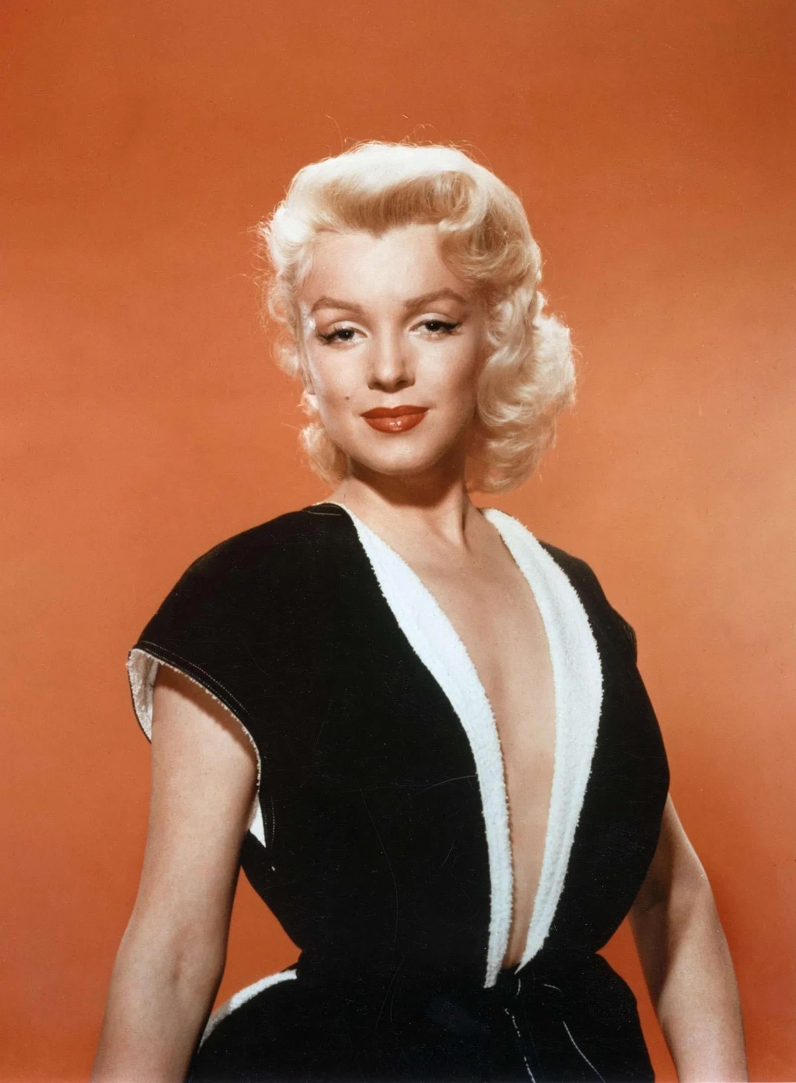 FRANK POWOLNY MARILYN MONROE (AMERICAN) PRINT ON PAPER: Frank Powolny Marilyn Monroe (American) Print on Paper.
