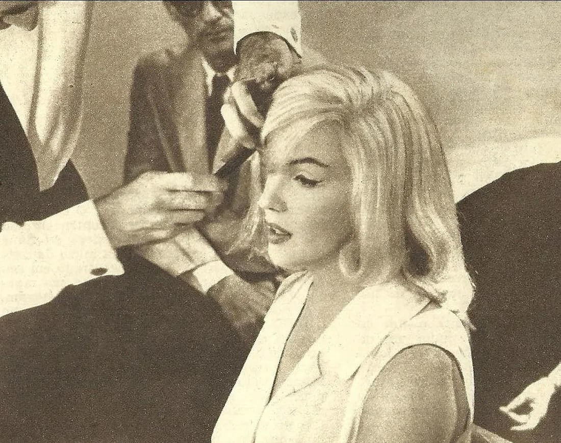 GENE DANIELS MARILYN MONROE (AMERICAN) PRINT ON PAPER: Gene Daniels Marilyn Monroe (American) Print on Paper.