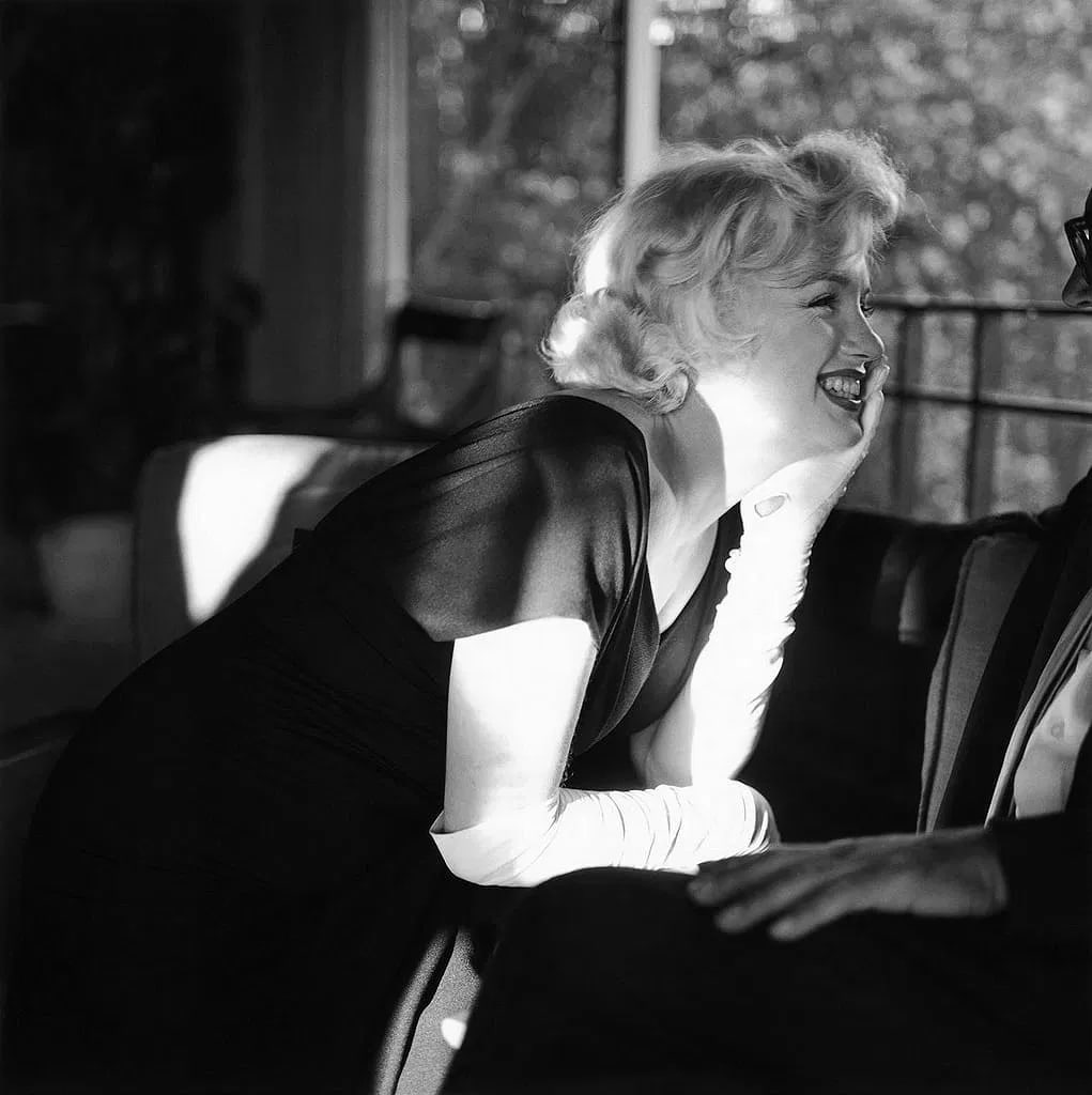 MARILYN MONROE (AMERICAN) PRINT ON PAPER: Marilyn Monroe (American) Print on Paper.