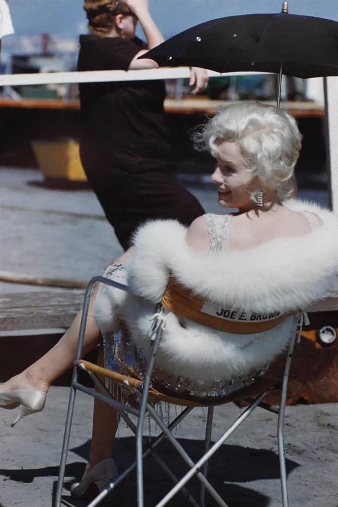 JOCK CARROLL MARILYN MONROE (AMERICAN) PRINT ON PAPER (1 of 1)