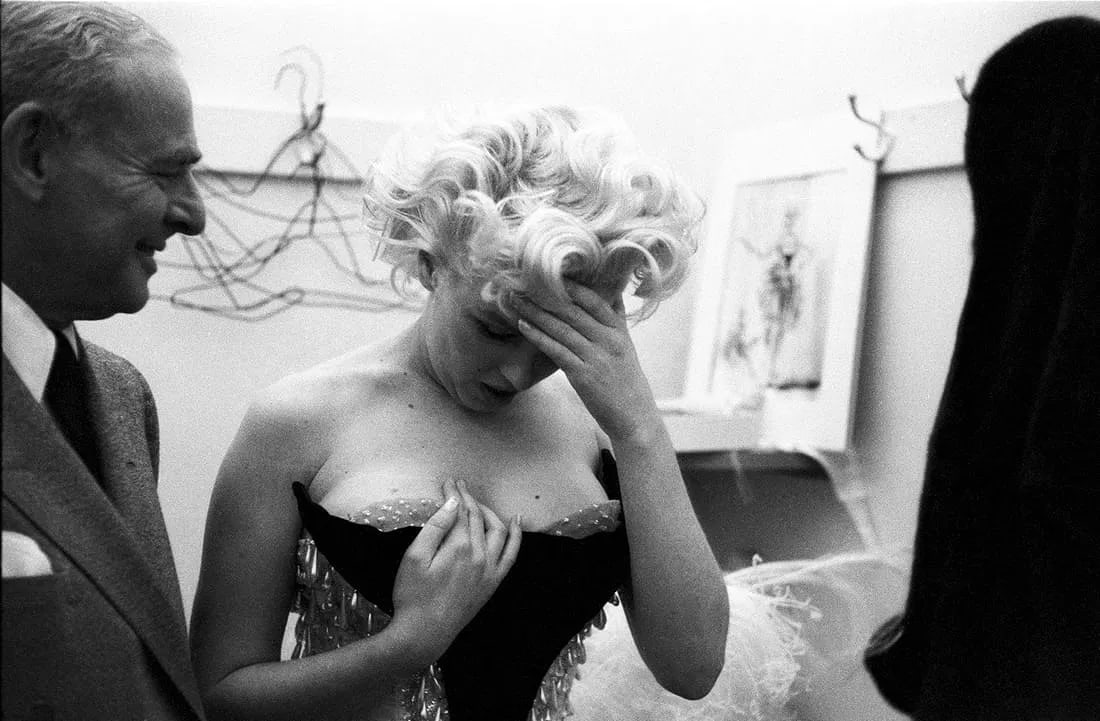 RICHARD AVEDON (AMERICAN) PRINT ON PAPER (1 of 1)