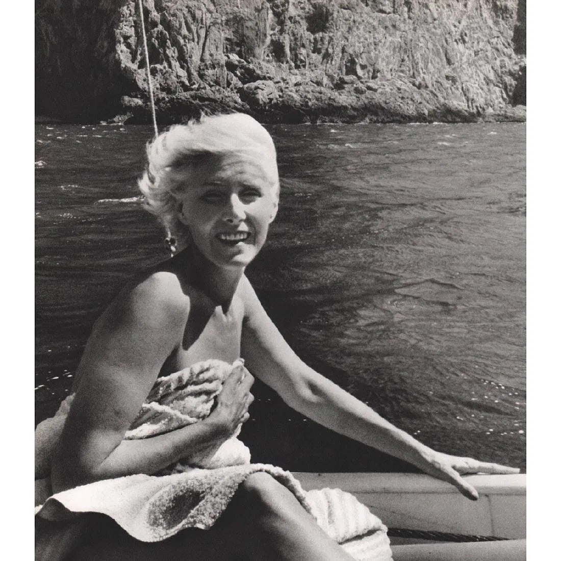 ALFRED EISENSTAEDT (AMERICAN) PRINT ON PAPER (1 of 1)