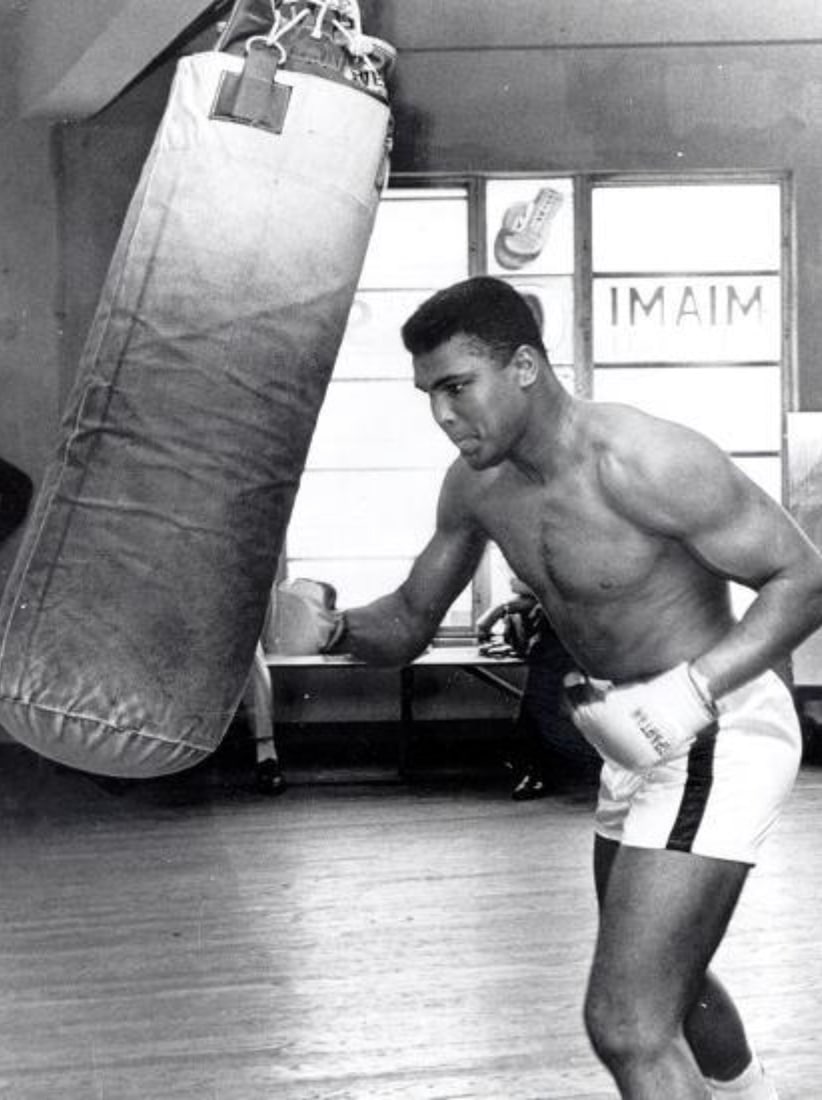 MUHAMMAD ALI (AMERICAN) PRINT ON PAPER (1 of 3)