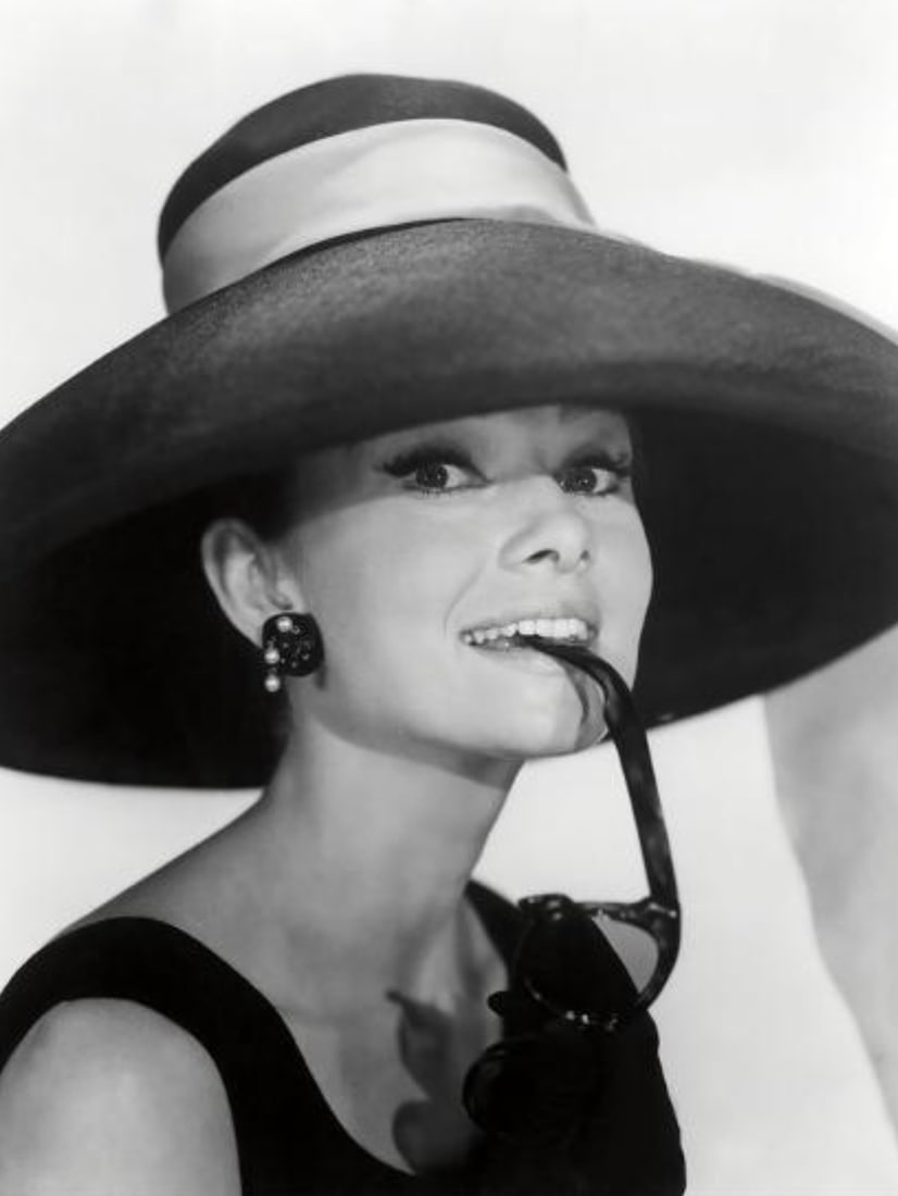 AUDREY HEPBURN (BRITISH) PRINT ON PAPER (1 of 3)
