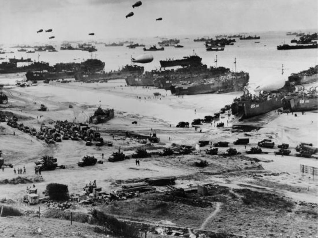 OMAHA BEACH D-DAY PHOTO PRINT: Omaha Beach D-Day Photo Print. 24.00 x 17.00 inches.