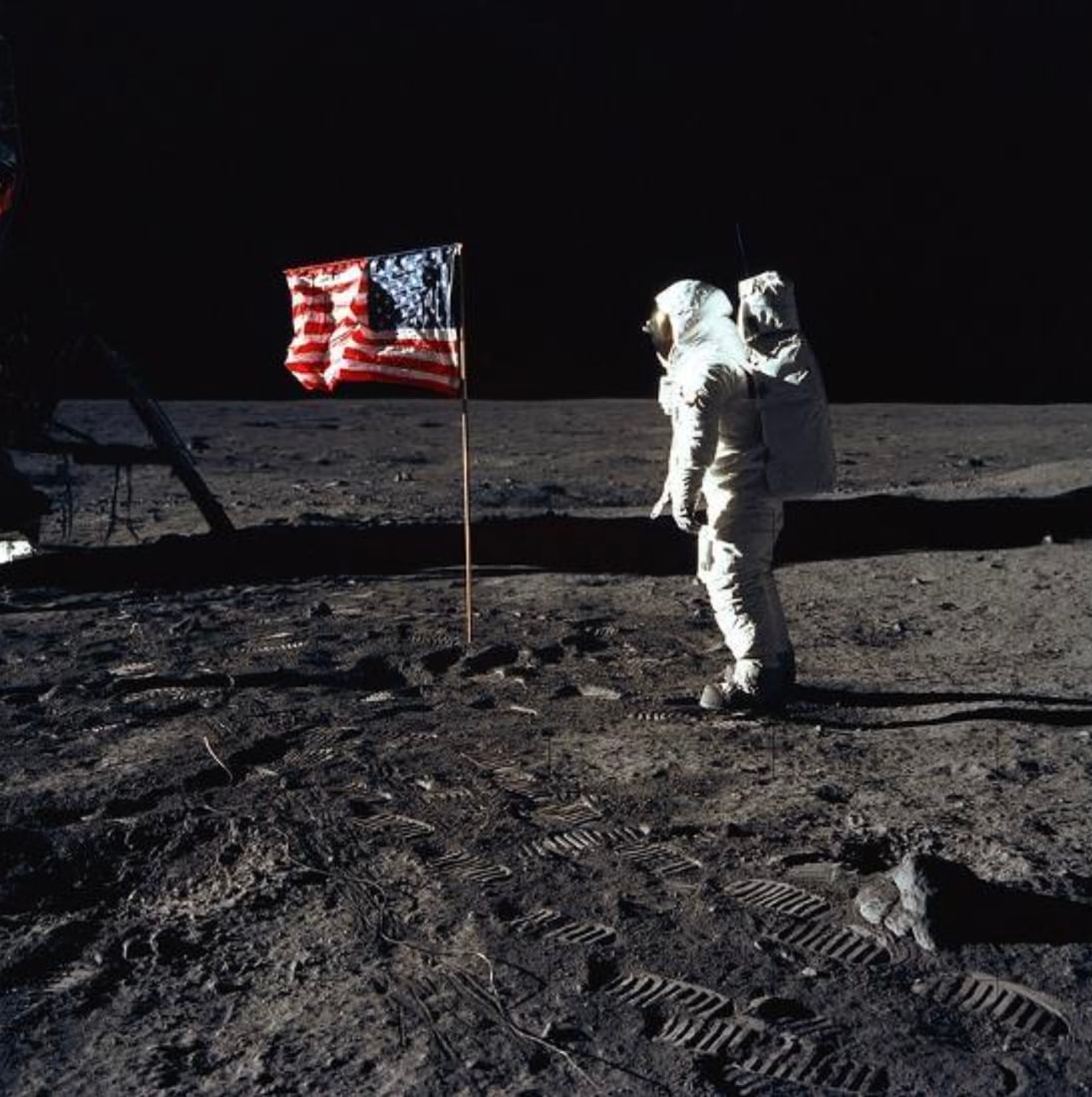 BUZZ ALDRIN (AMERICAN) PRINT ON PAPER (1 of 3)