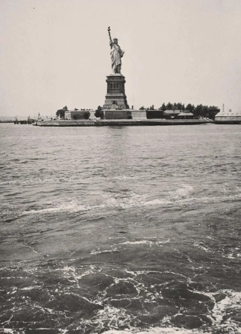 MARIO BUCOVICH (ITALIAN) PRINT ON PAPER: Mario Bucovich (Italian) Print on Paper. The Statue of Liberty. Printed in USA in 1930s. Measures 9.00 x 6.50 inches. Gravure.