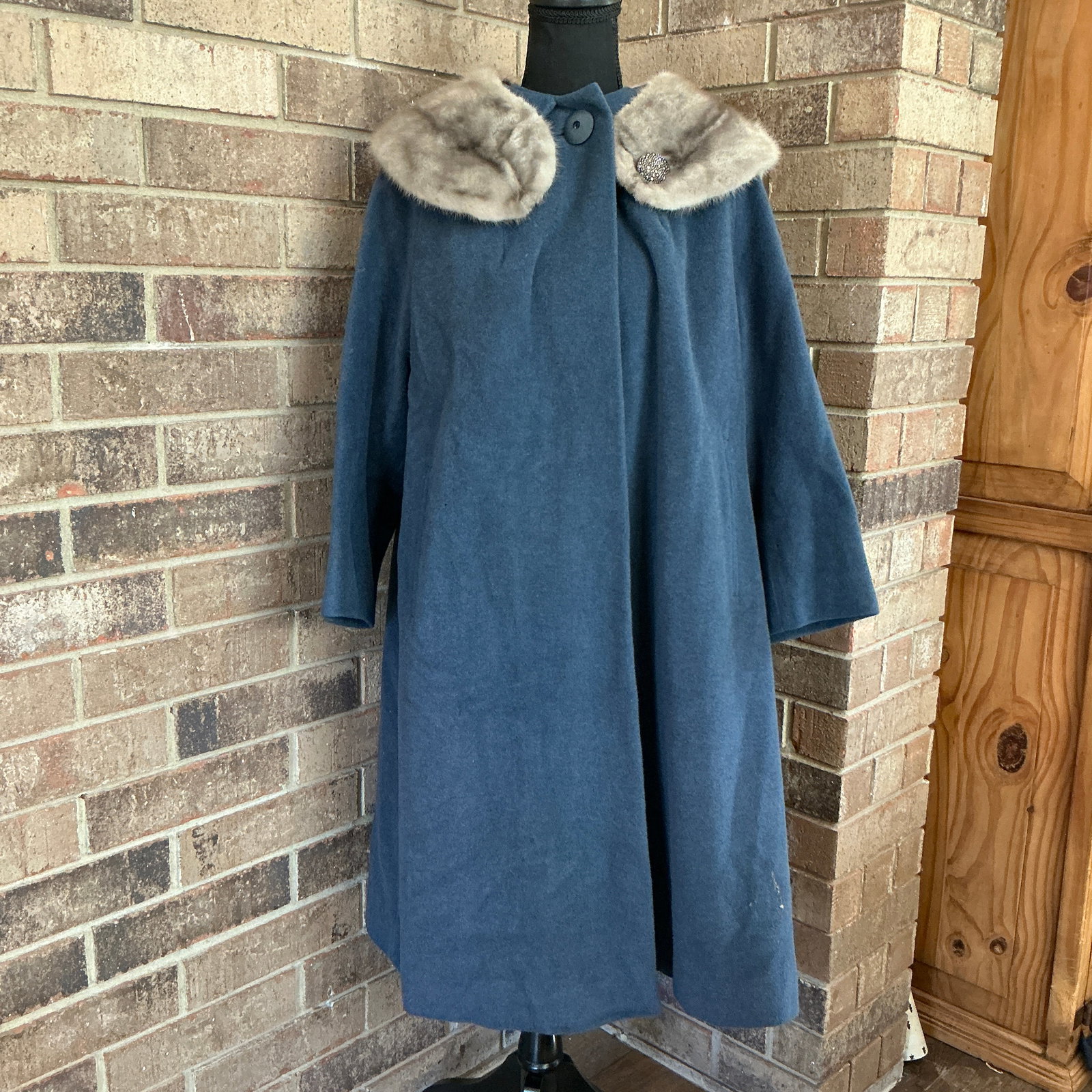 Shagmoor for The Denver Dry Goods Co. Vintage Blue Wool Swing Coat with Fur Collar and Rhinestone Cl (1 of 13)