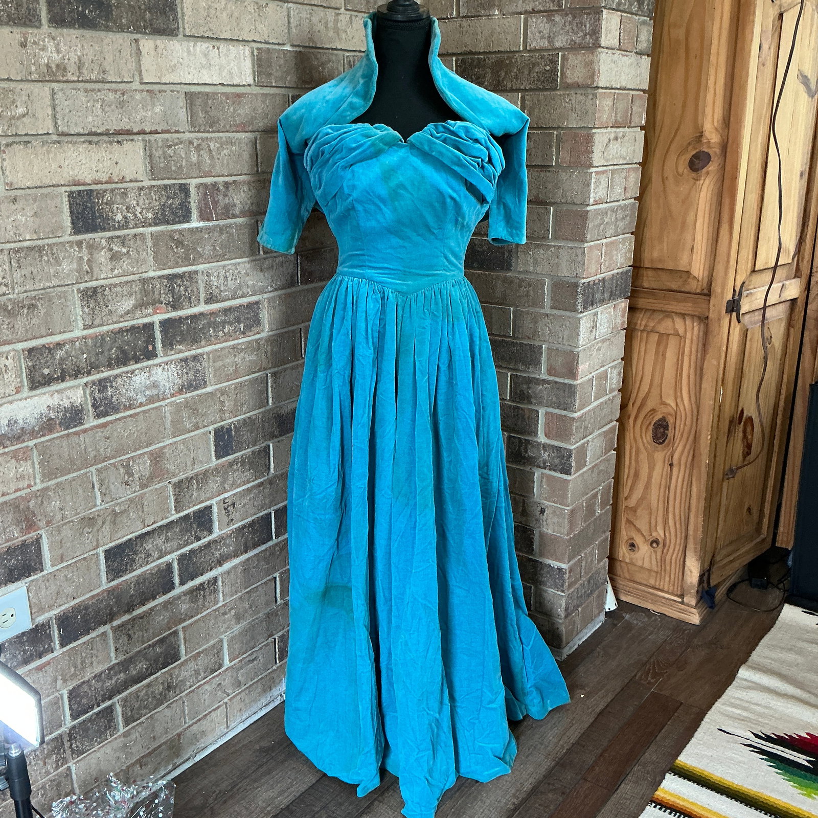 Vintage Teal Strapless Evening Gown w/ Bolero Jacket Ruched Bodice Full Skirt Formal Prom Dress Set: Vintage teal formal evening gown with coordinating bolero jacket, featuring a beautifully structured strapless bodice with ruched detailing across the bust for a flattering, sculpted fit. The gown flo