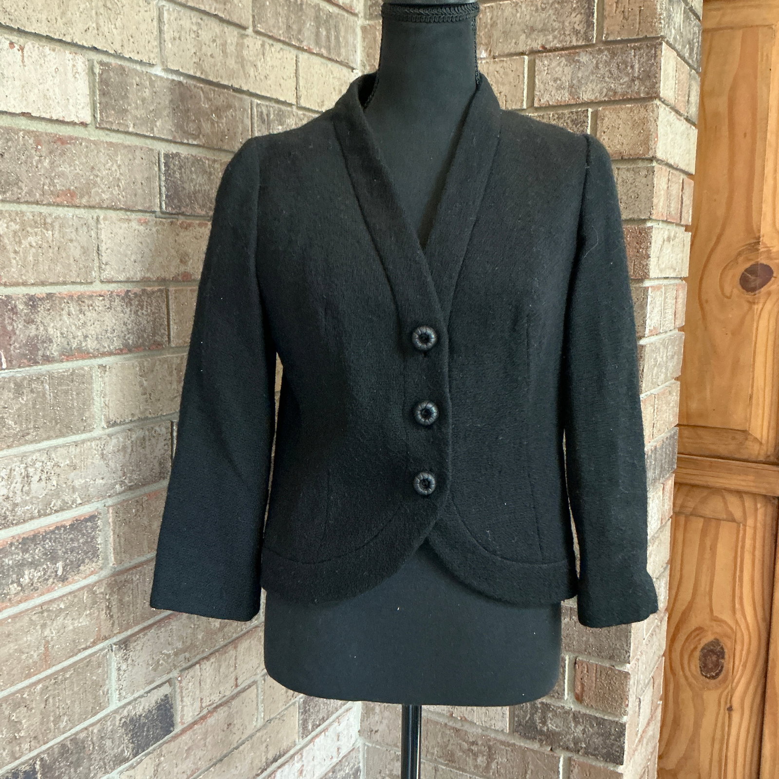 Vintage Sandra Sage Black Cropped Jacket – Satin Lined, Three-Button Front (1 of 9)