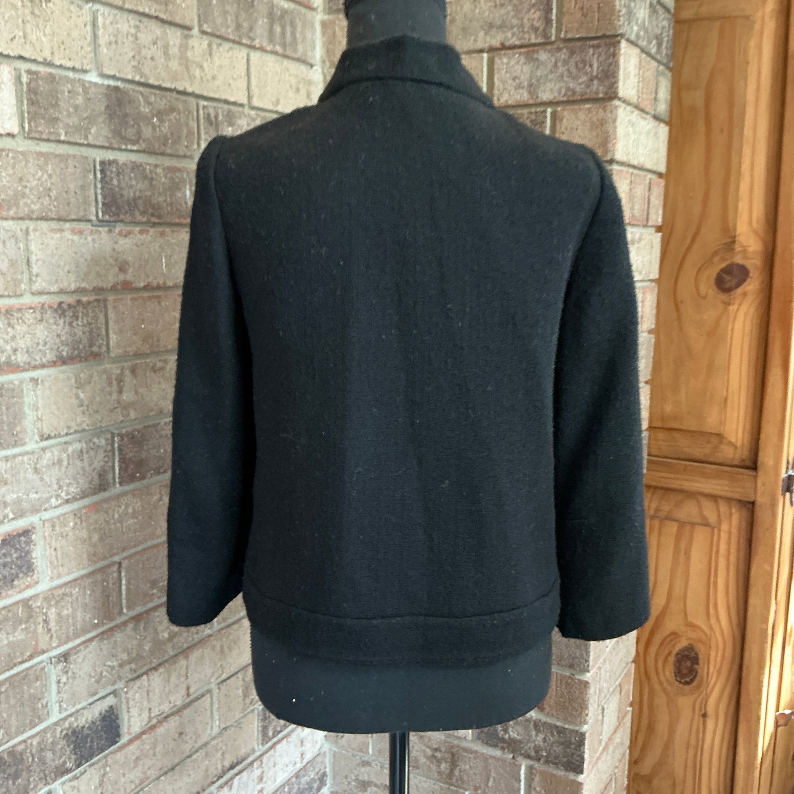 Vintage Sandra Sage Black Cropped Jacket – Satin Lined, Three-Button Front - 2