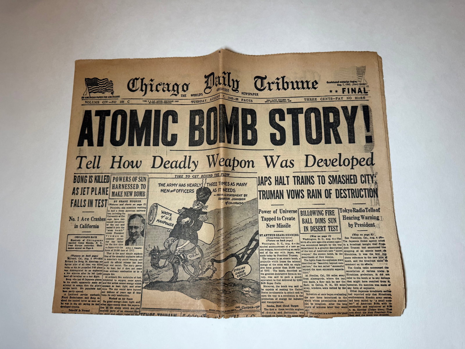 1945 Chicago Daily Tribune Atomic Bomb Story Newspaper WWII Hiroshima Headline (1 of 4)