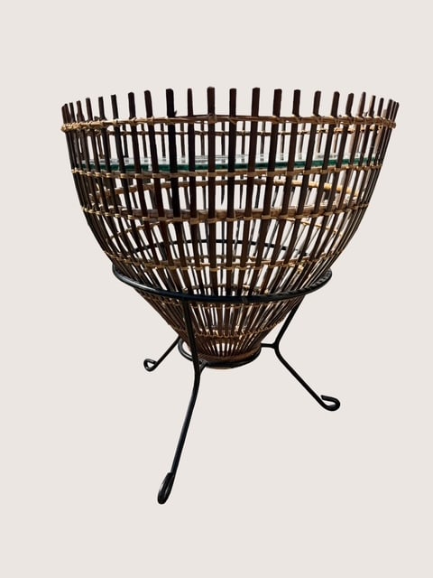 1950's Franco Albini Fish Trap Basket Side Table: Elegant 1950s Mid-Century Modern fish trap style basket side table attributed to the manner of Franco Albini. This sculptural piece features a beautifully woven rattan and wicker hourglass-form base r