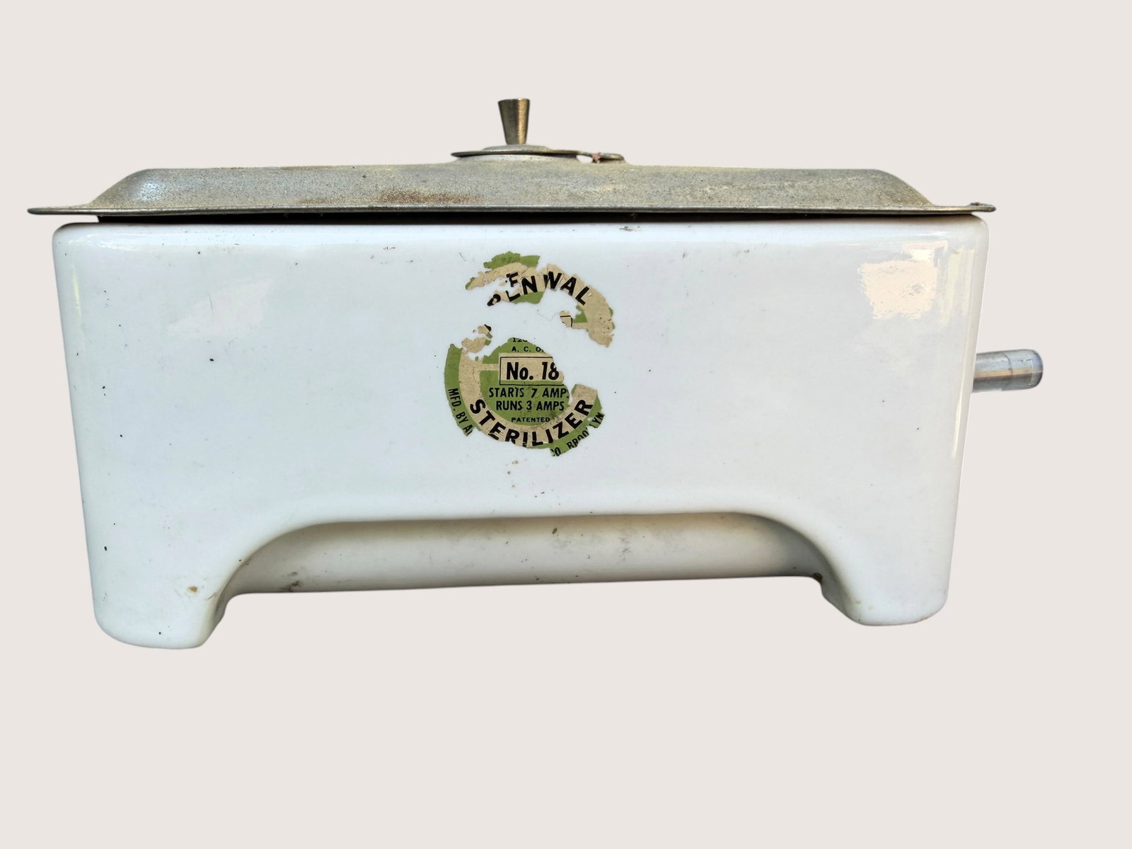 Vintage Renwal No. 18 Electric Sterilizer White Porcelain Medical Dental Instrument Sterilizer: Authentic vintage Renwal No. 18 electric sterilizer featuring a white porcelain enamel body with metal lid and removable perforated instrument tray. Originally used in medical, barber, dental, or beau