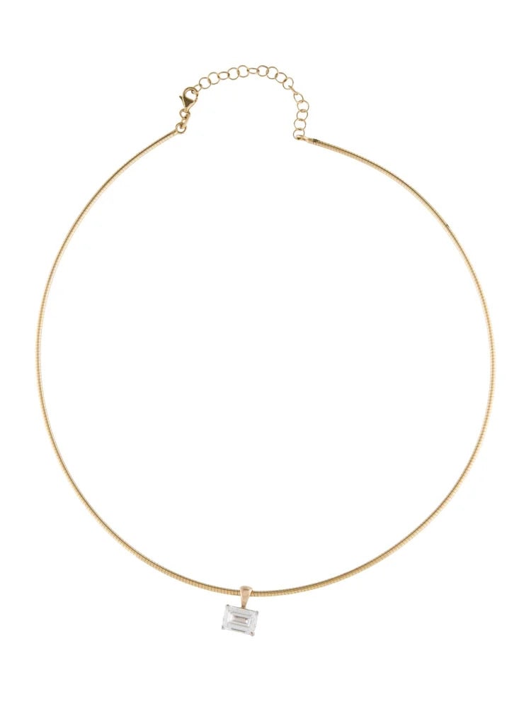 IGI Certified Lab Grown Emerald Cut Wire Choker Necklace 2.60 Carats 14K: IGI Certified Lab Grown Emerald Cut diamond weighing 2.60 Carats extended on an adjustable wire necklace in 14 Karat Yellow Gold. Color E Clarity VS