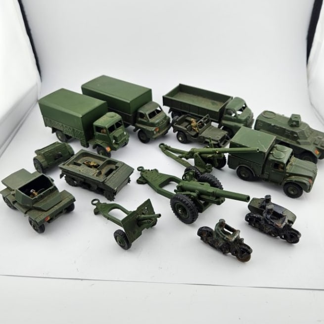 Super Selection of Dinky Military Toys and Guns. (1 of 12)