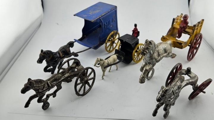 Mixed Group of Antique Horses & Carts. (1 of 11)