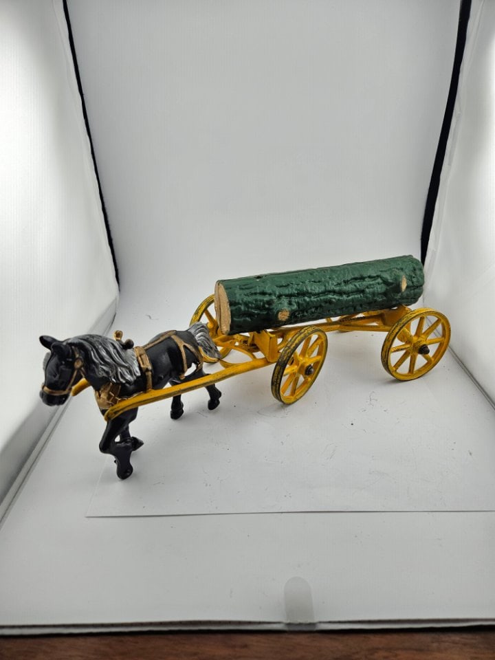 Kenton Cast Iron Horse-Drawn Log Wagon, w/ Log. (1 of 7)