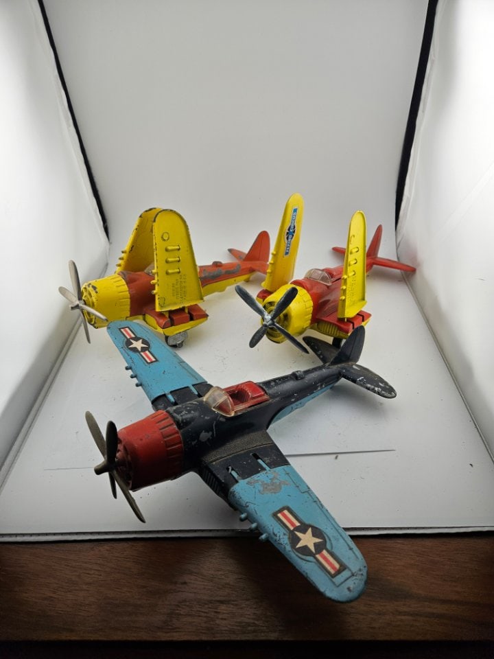 Trio of Hubley Cast Iron Planes w/ Fold-Up Wings. (1 of 8)