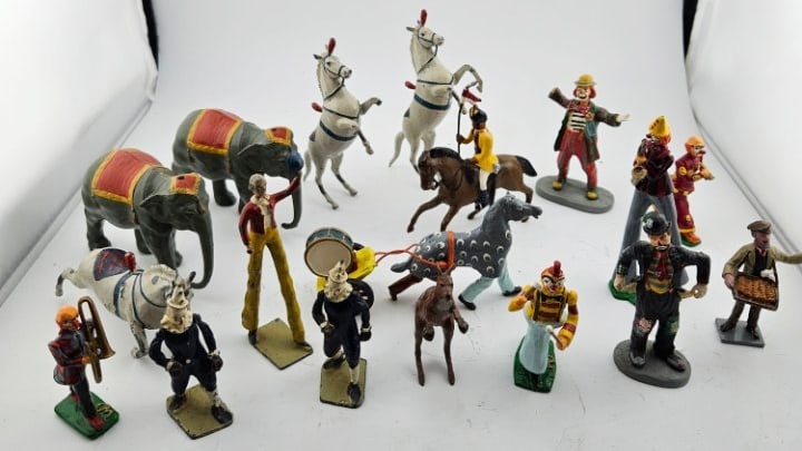 Awesome Selection of Circus Related Cast Iron Toys. (1 of 10)