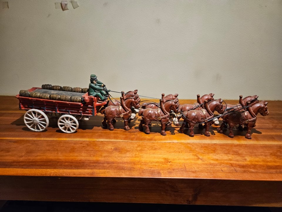 Newer Cast Iron Barrel Wagon w/ a Team of 8 Horses. (1 of 8)
