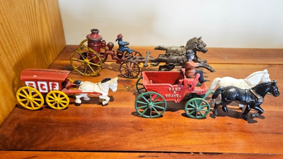 Vintage Fire, Ice, Sand and Gravel Hauling Lot. (1 of 7)